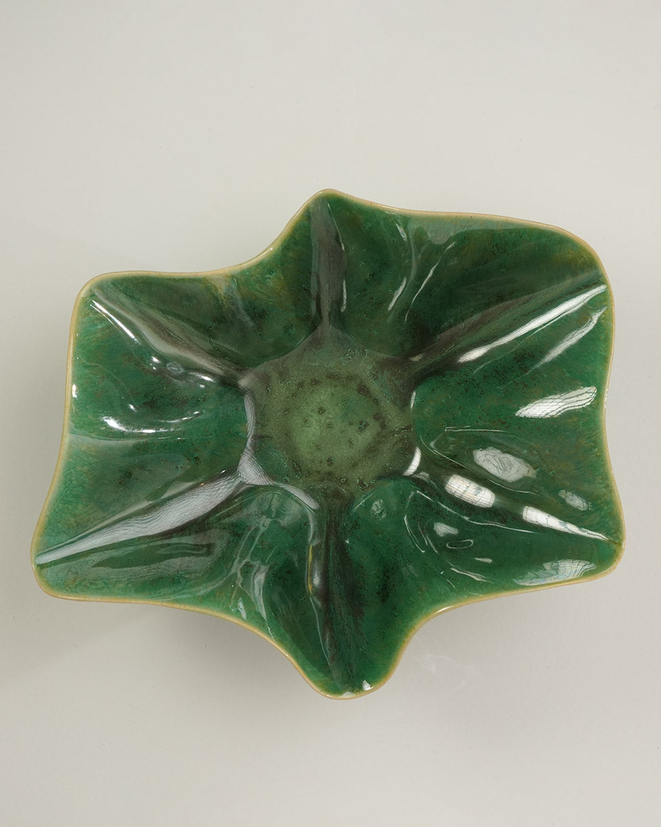 EMERALD GREEN